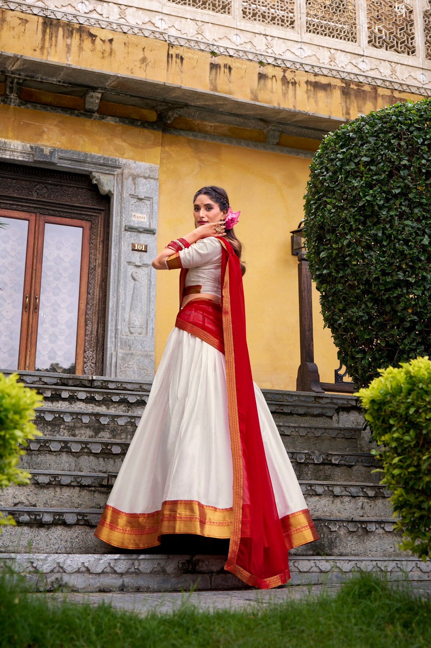Lorenvalley Fashion White Poly Cotton Zari Weaving Work Lehenga Choli with Dupatta - Swadesiicart