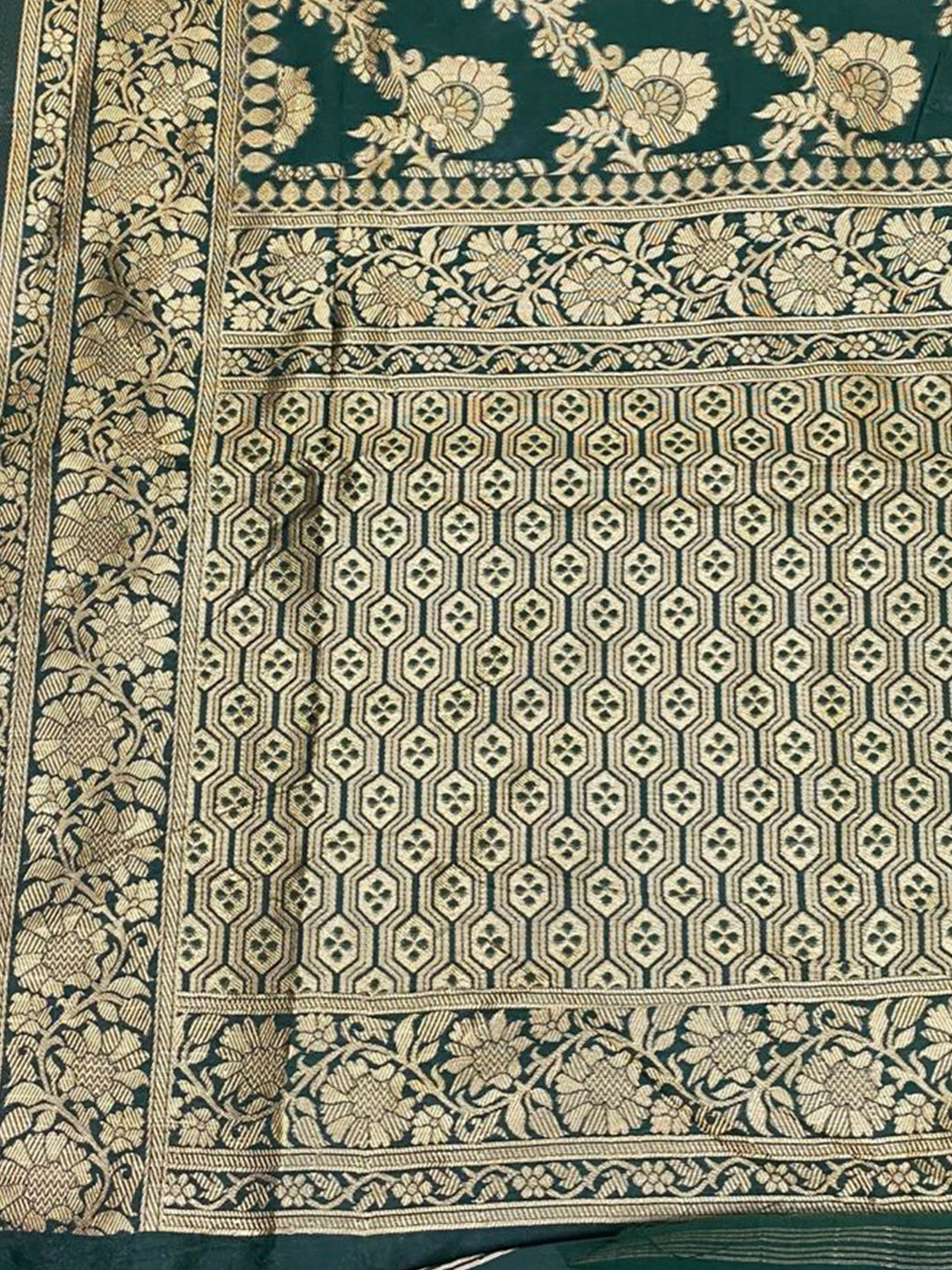 Kalini Green & Gold-Toned Woven Design Silk Blend Banarasi Saree | Swadesiicart