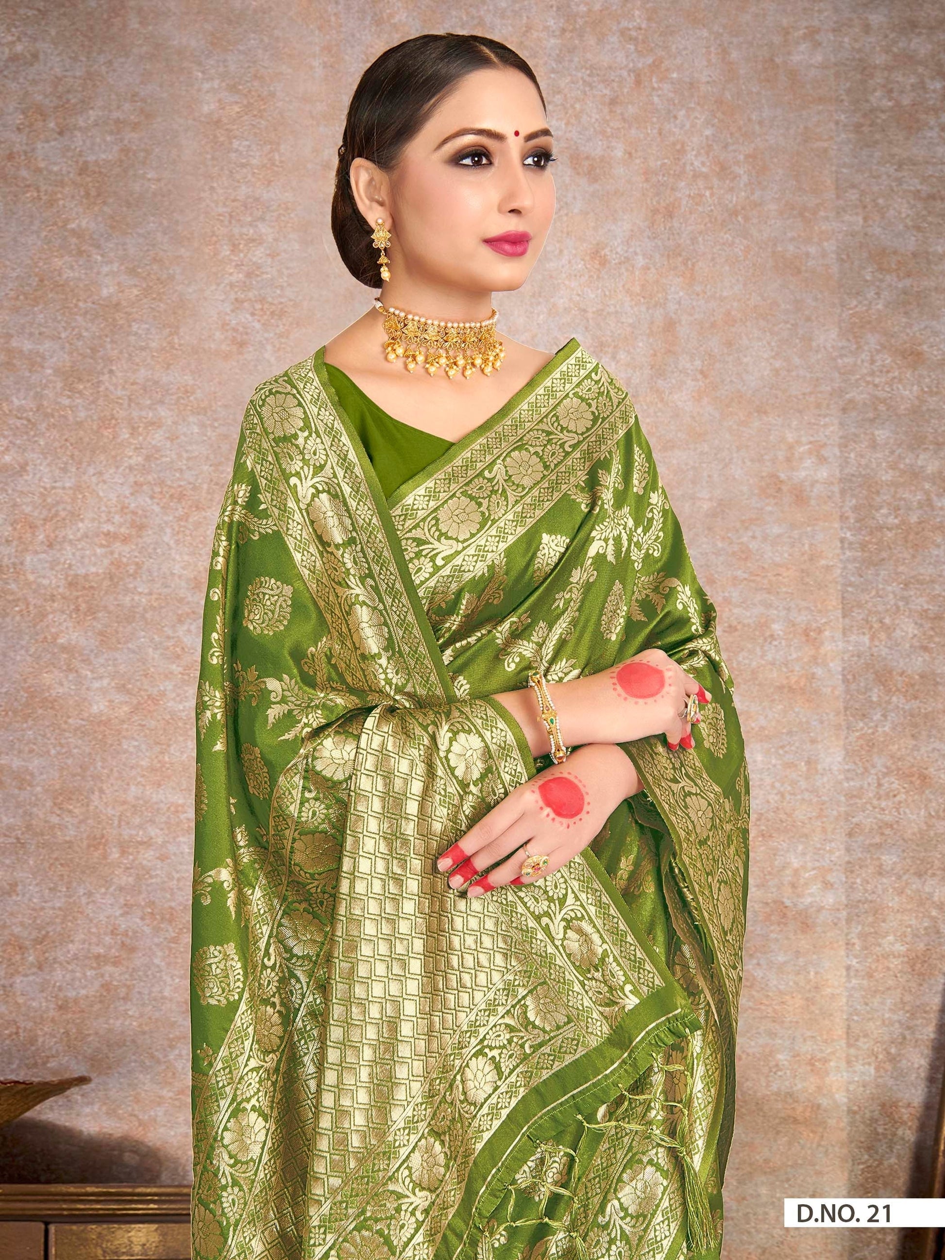Vardha Pear Green Woven Banarasi Saree | Swadesiicart