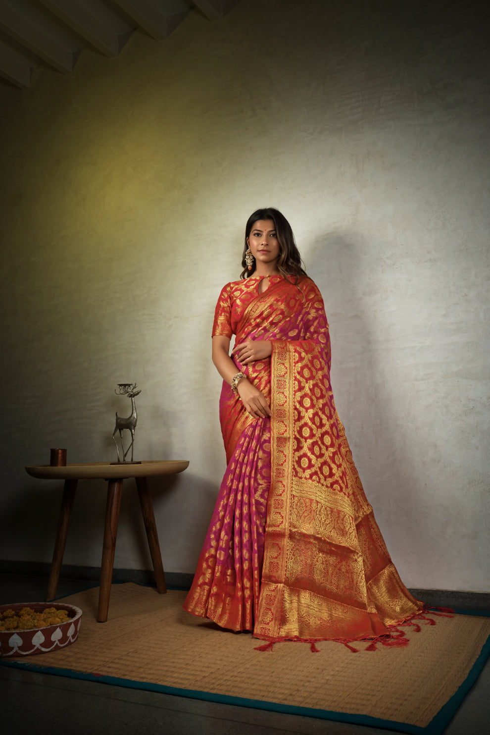 Vardha Magenta Pink Golden Zari Diamond Cross Checks Banarasi Chiffon Saree | Swadesiicart