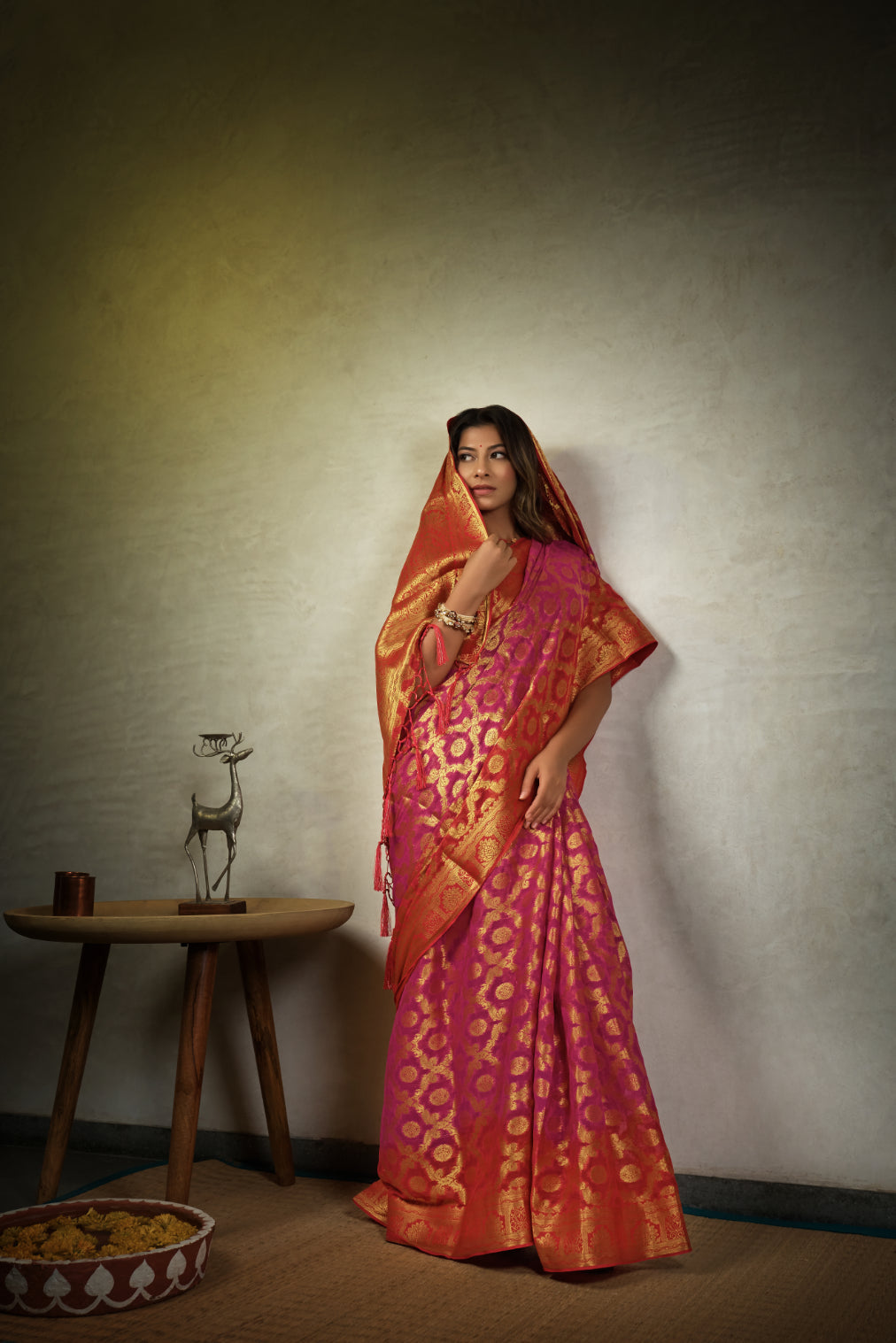Vardha Magenta Pink Golden Zari Diamond Cross Checks Banarasi Chiffon Saree | Swadesiicart