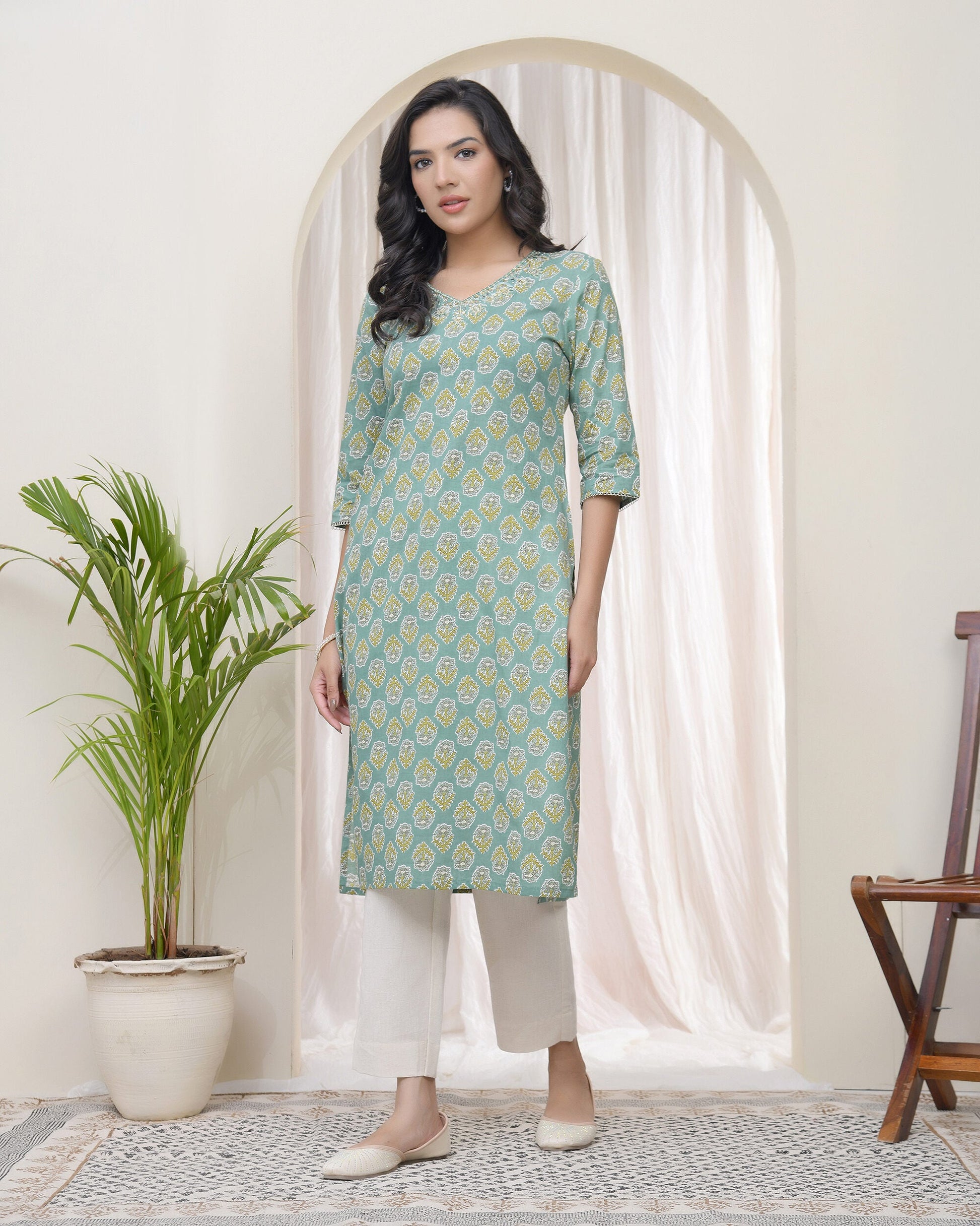 Vaasva Women Aqua Cotton Printed Straight Kurti - Swadesiicart