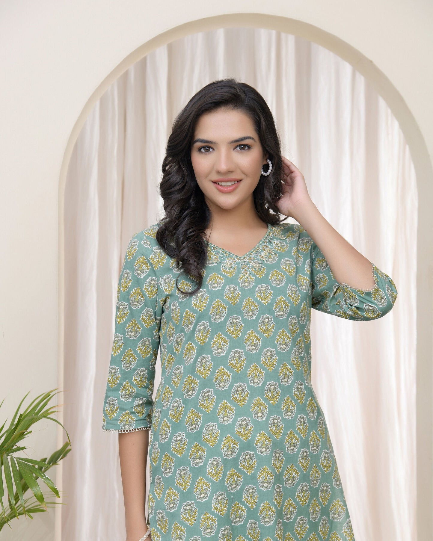 Vaasva Women Aqua Cotton Printed Straight Kurti - Swadesiicart