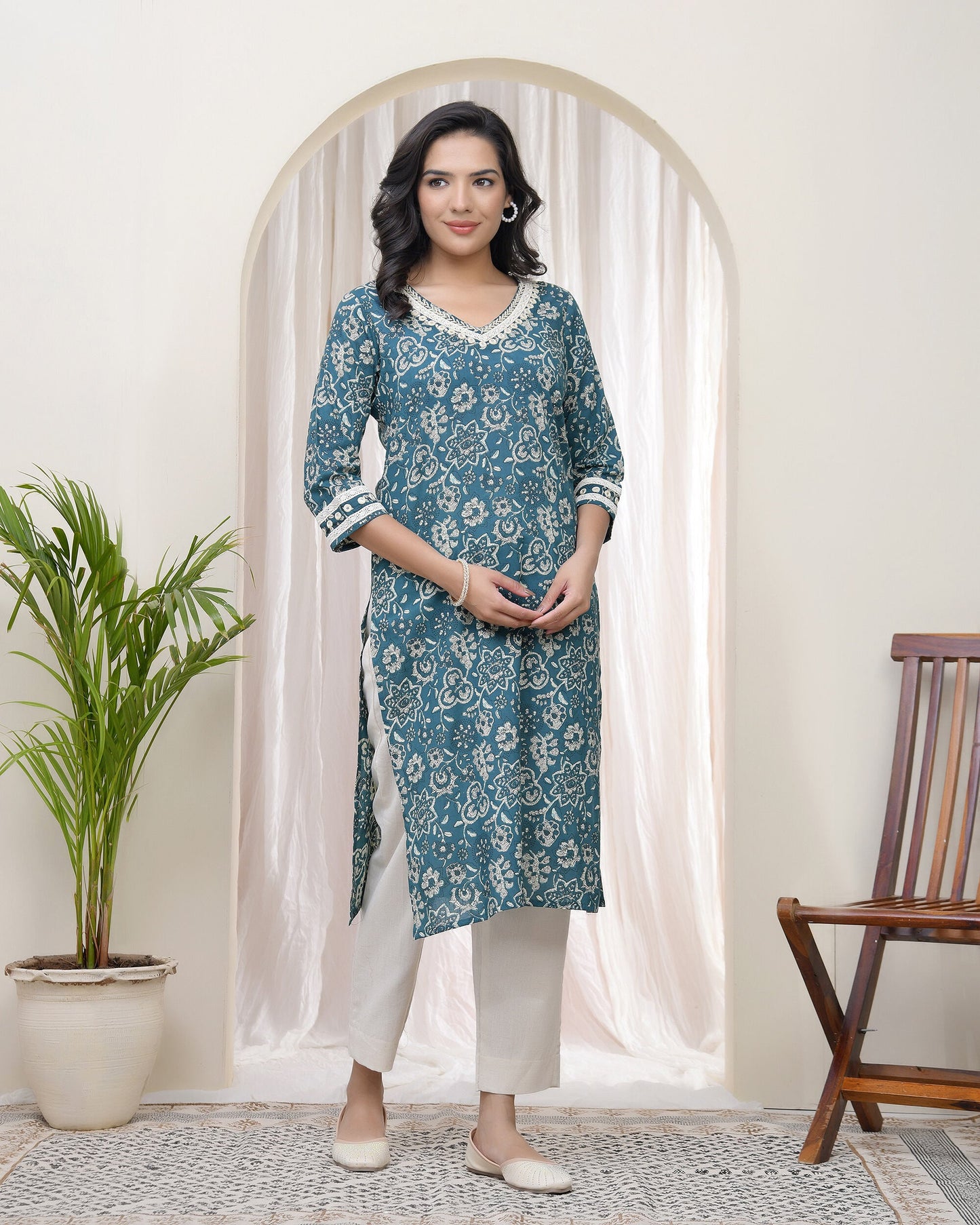 Vaasva Women Ferozi Cotton Printed Straight Kurti - Swadesiicart