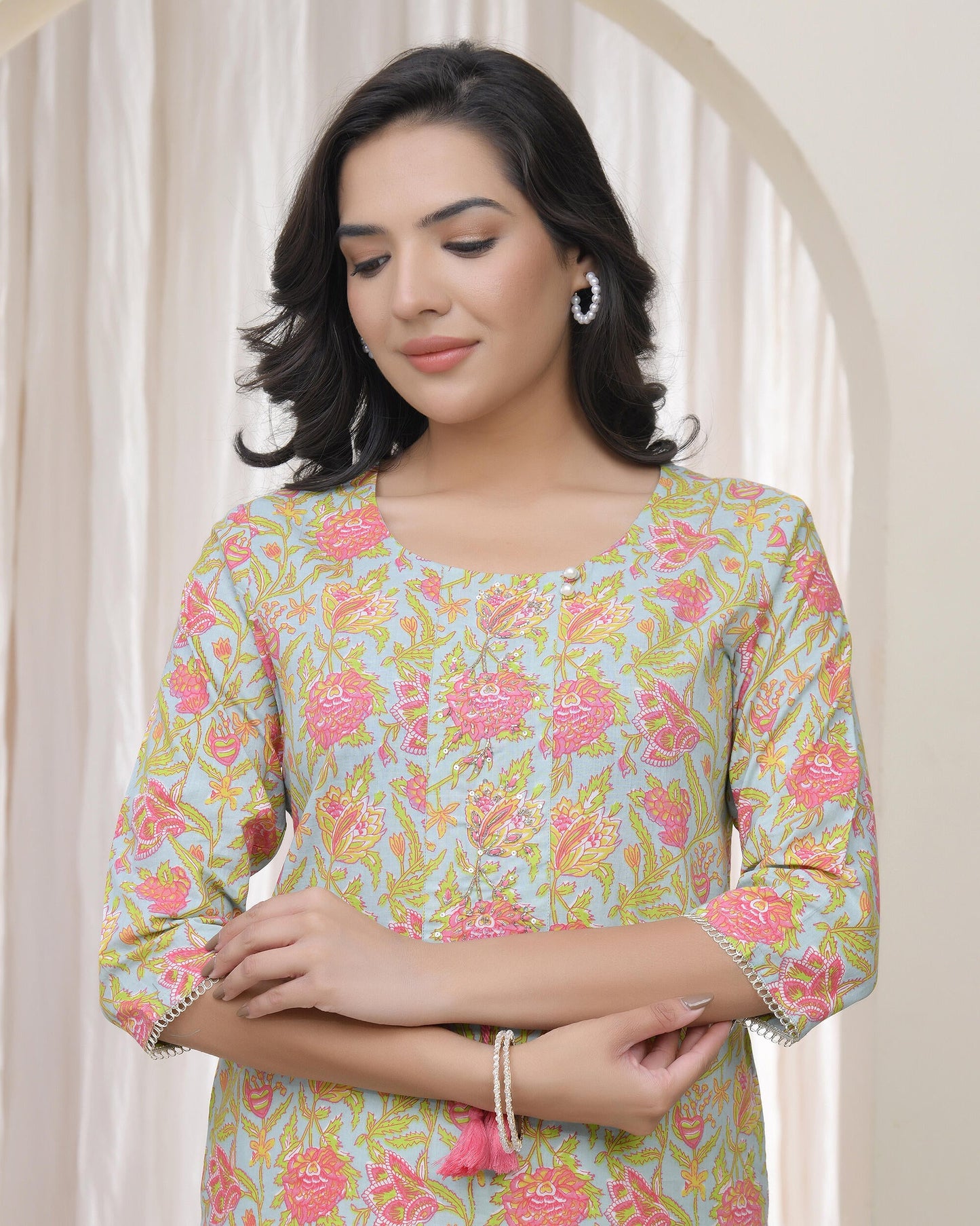 Vaasva Women Multi Cotton Printed Straight Kurti - Swadesiicart