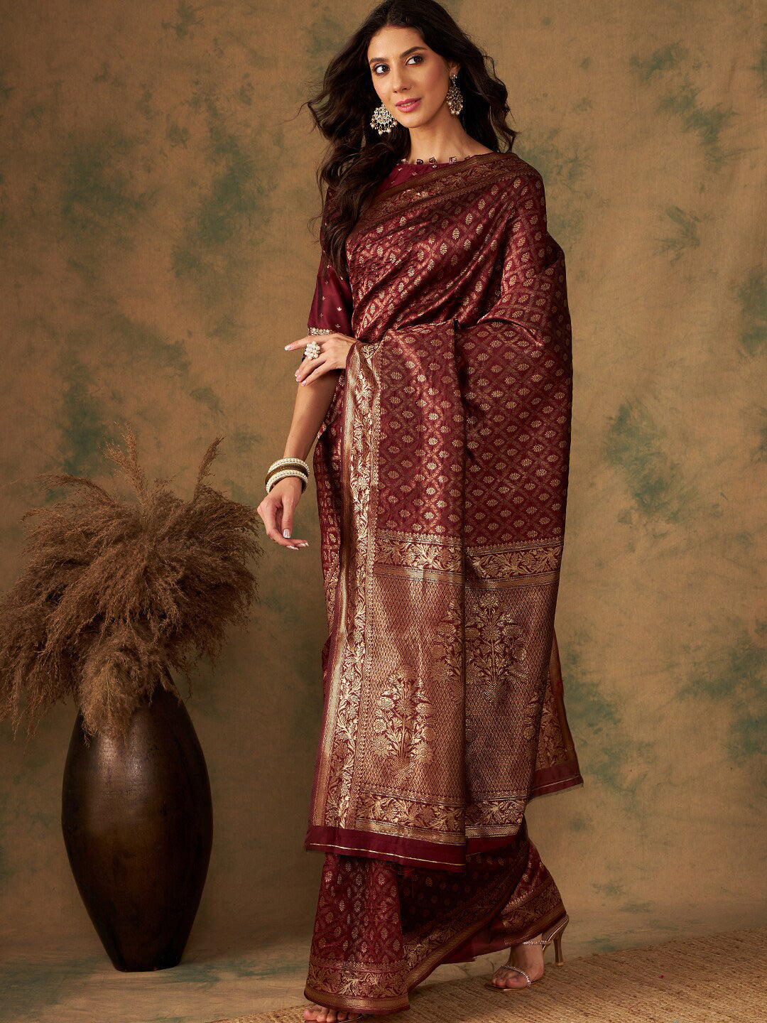 Sangria Woven Design Zari Banarasi Saree | Swadesiicart