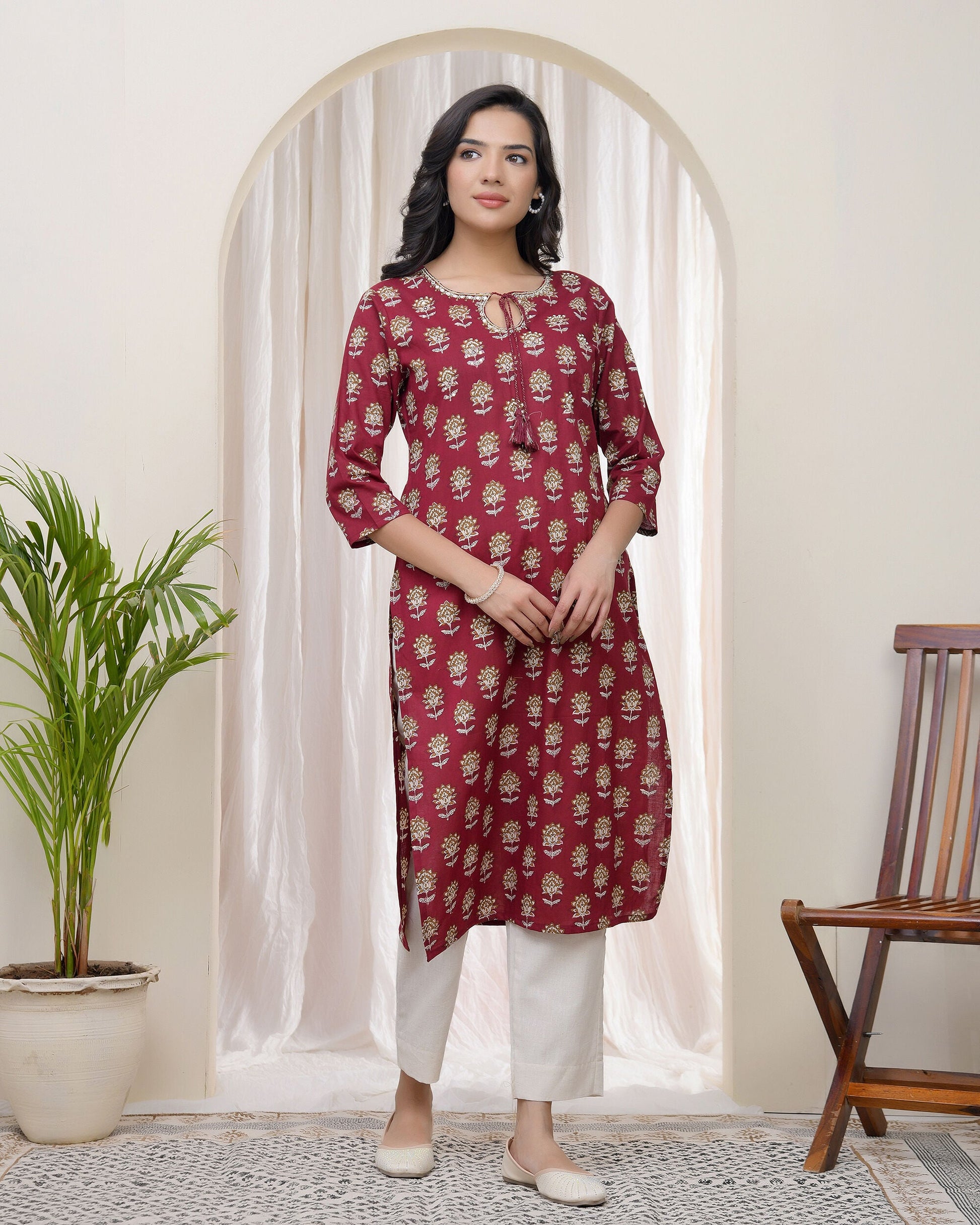 Vaasva Women Maroon Cotton Printed Straight Kurti | Swadesiicart