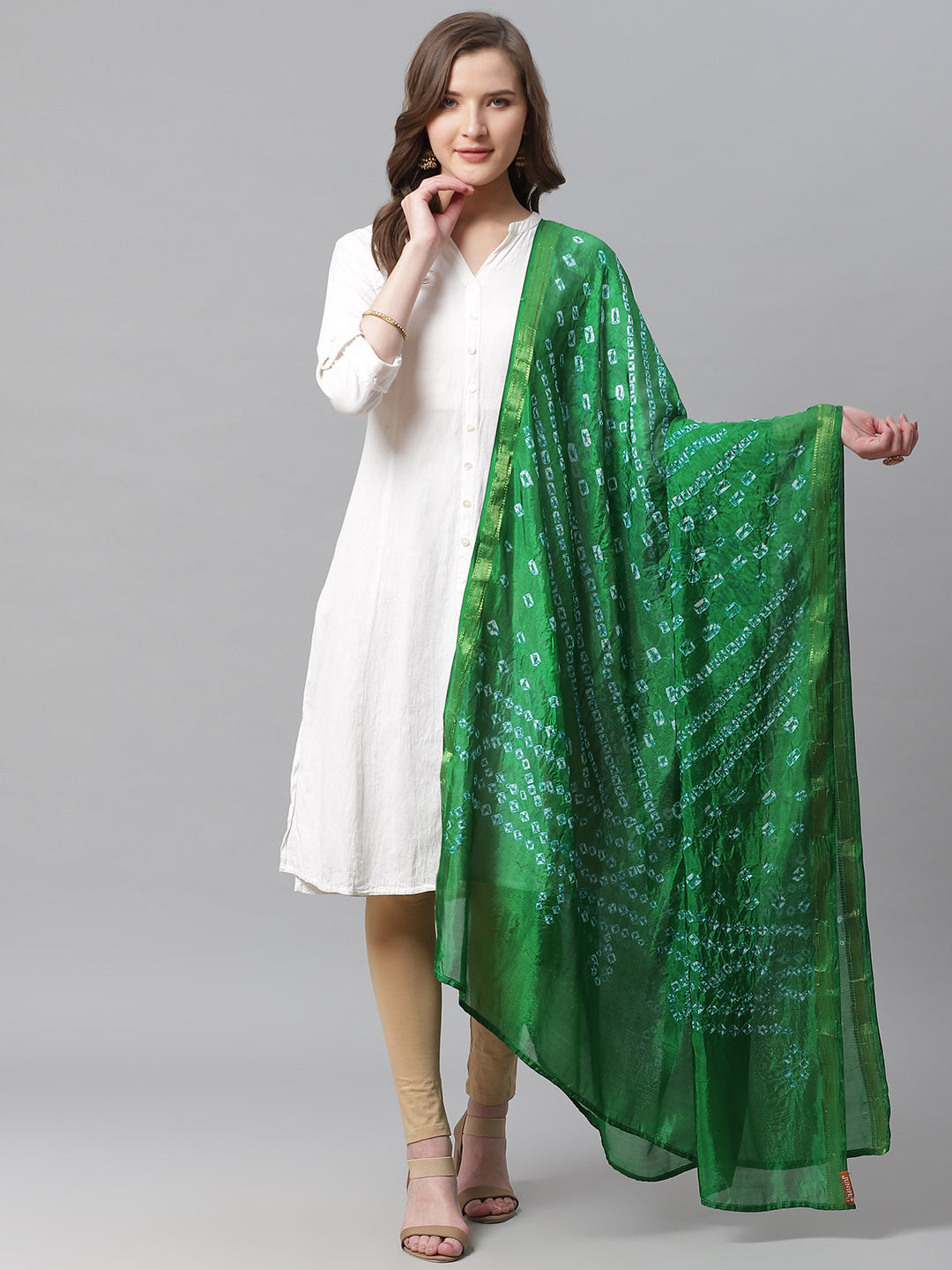 Juniper Women Green Shantoon Bandhani Na Dupatta | Swadesiicart