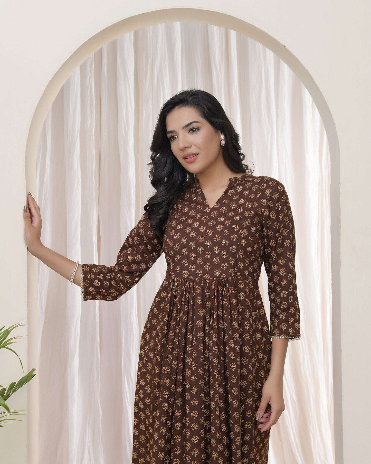 Vaasva Brown Boonta Cotton Printed Gathered Kurti - Swadesiicart