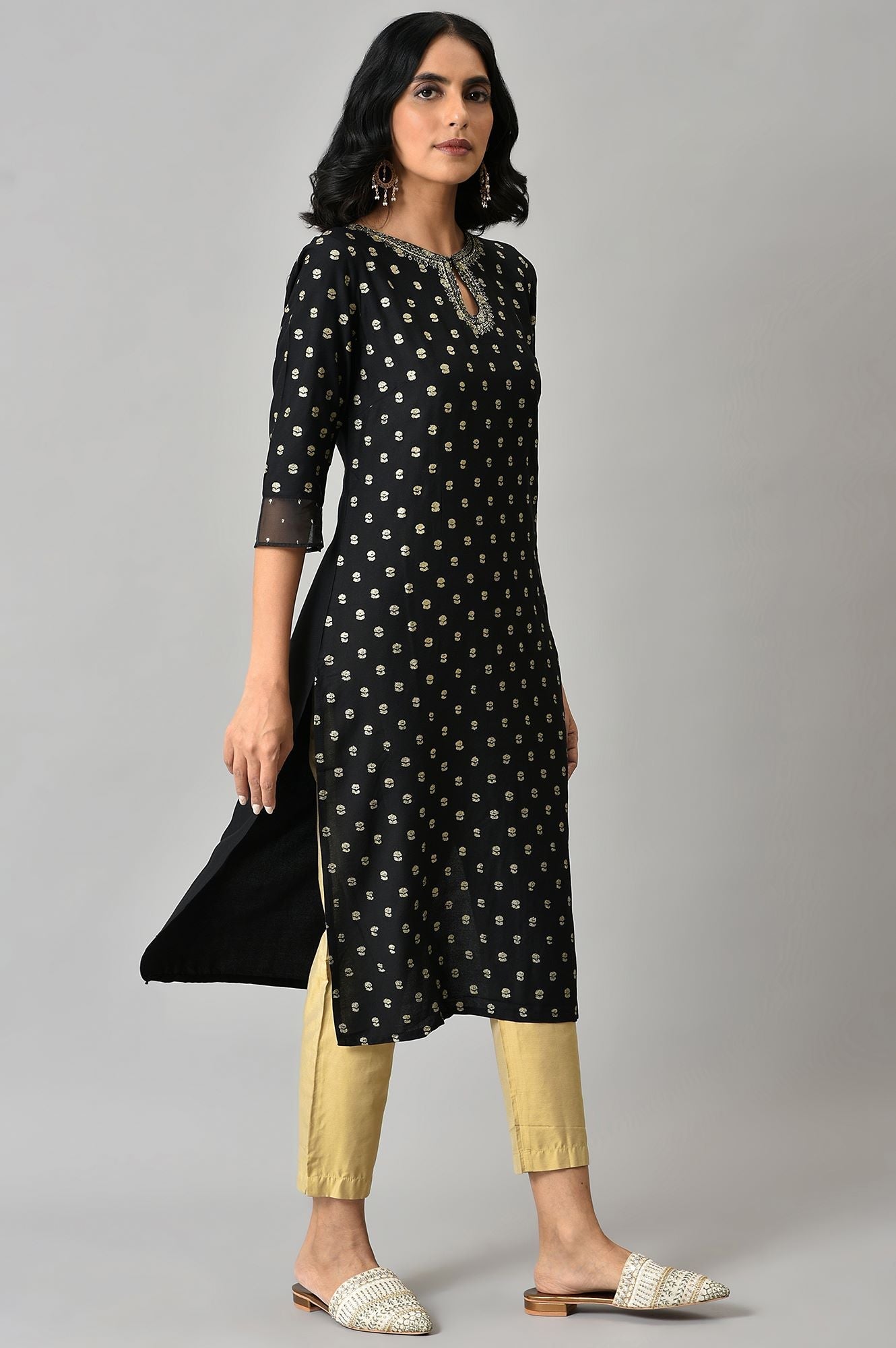 W for Woman Black Glitter Printed Rayon Straight Kurta with Embroidered Neck