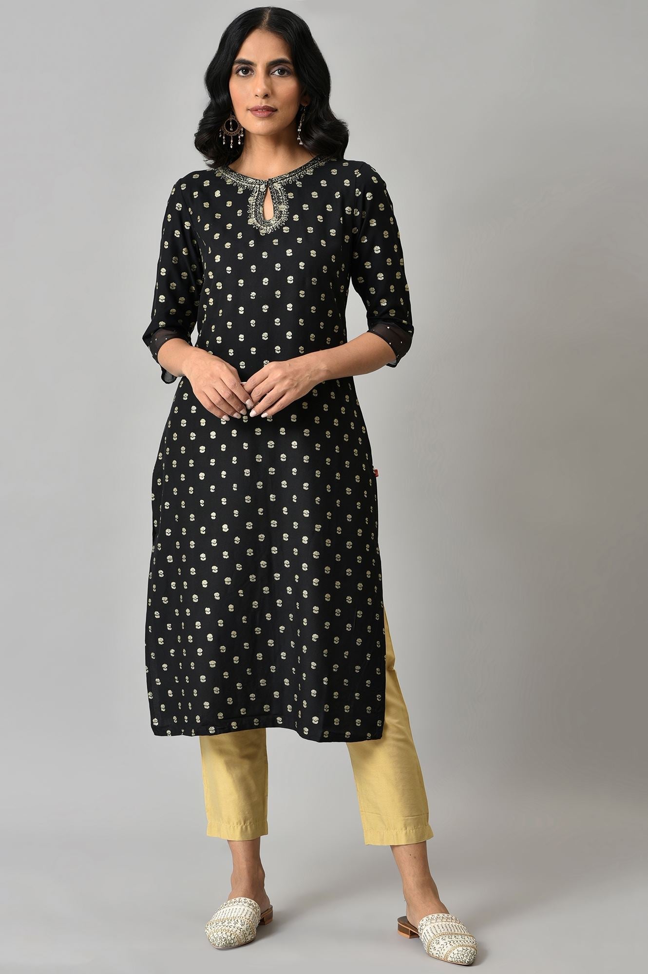 W for Woman Black Glitter Printed Rayon Straight Kurta with Embroidered Neck