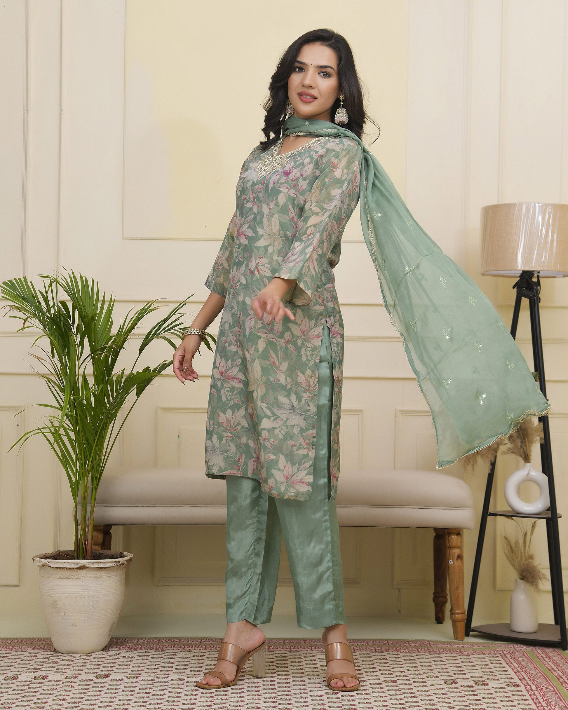 Vaasva Women Green Tissue Shimmer Kurta With Silk Pant & Dupatta | Swadesiicart