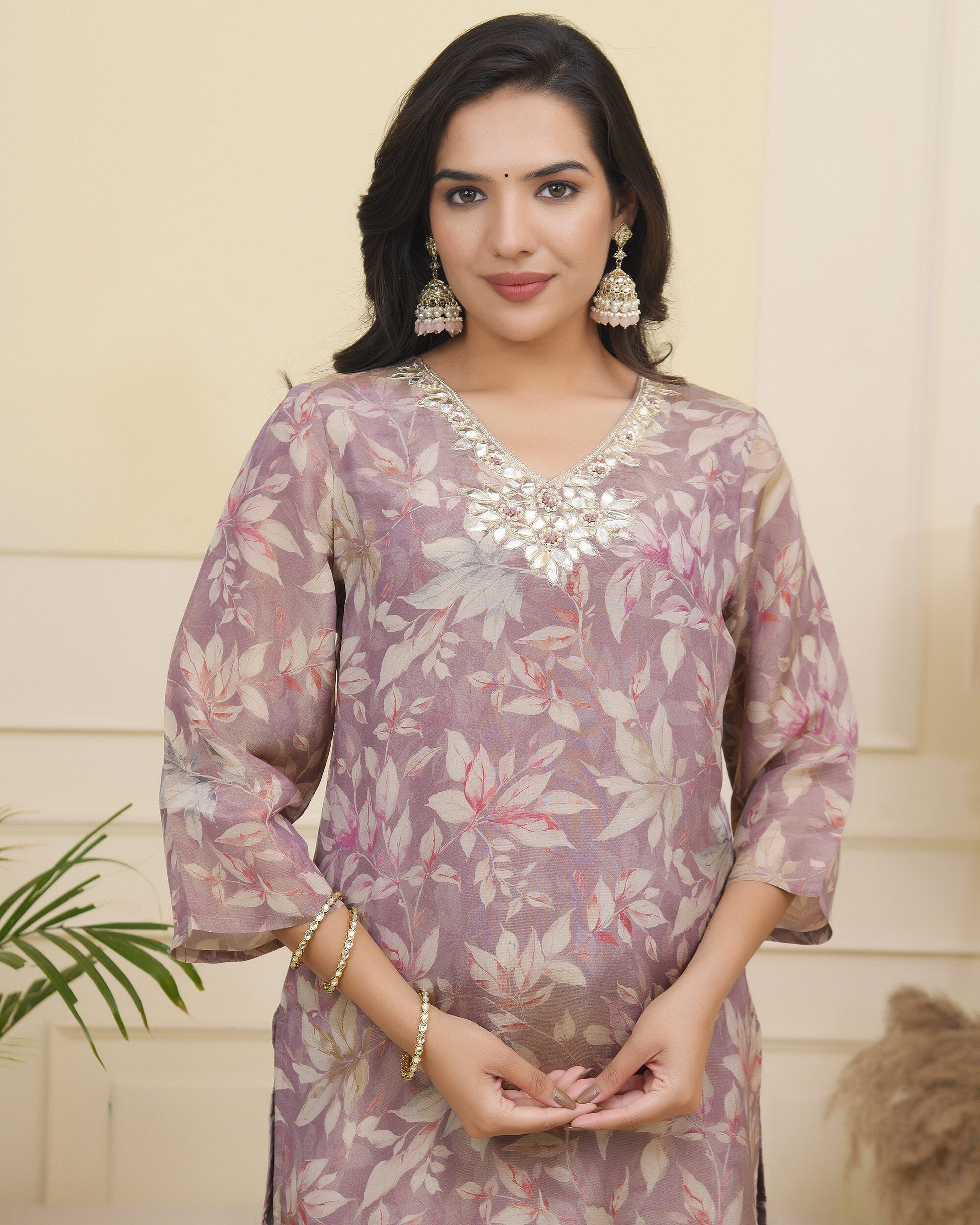 Vaasva Women Lavender Tissue Shimmer Kurta With Silk Pant & Dupatta | Swadesiicart