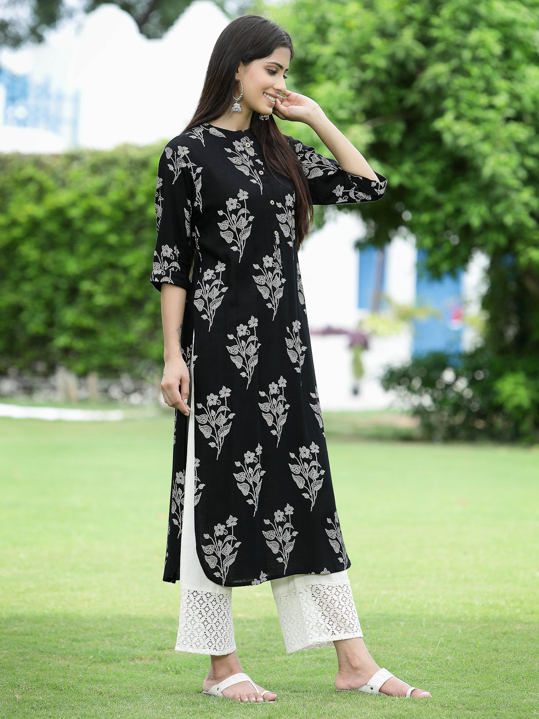 Juniper Womens Black Rayon Slub Printed Straight Kurta - Swadesiicart