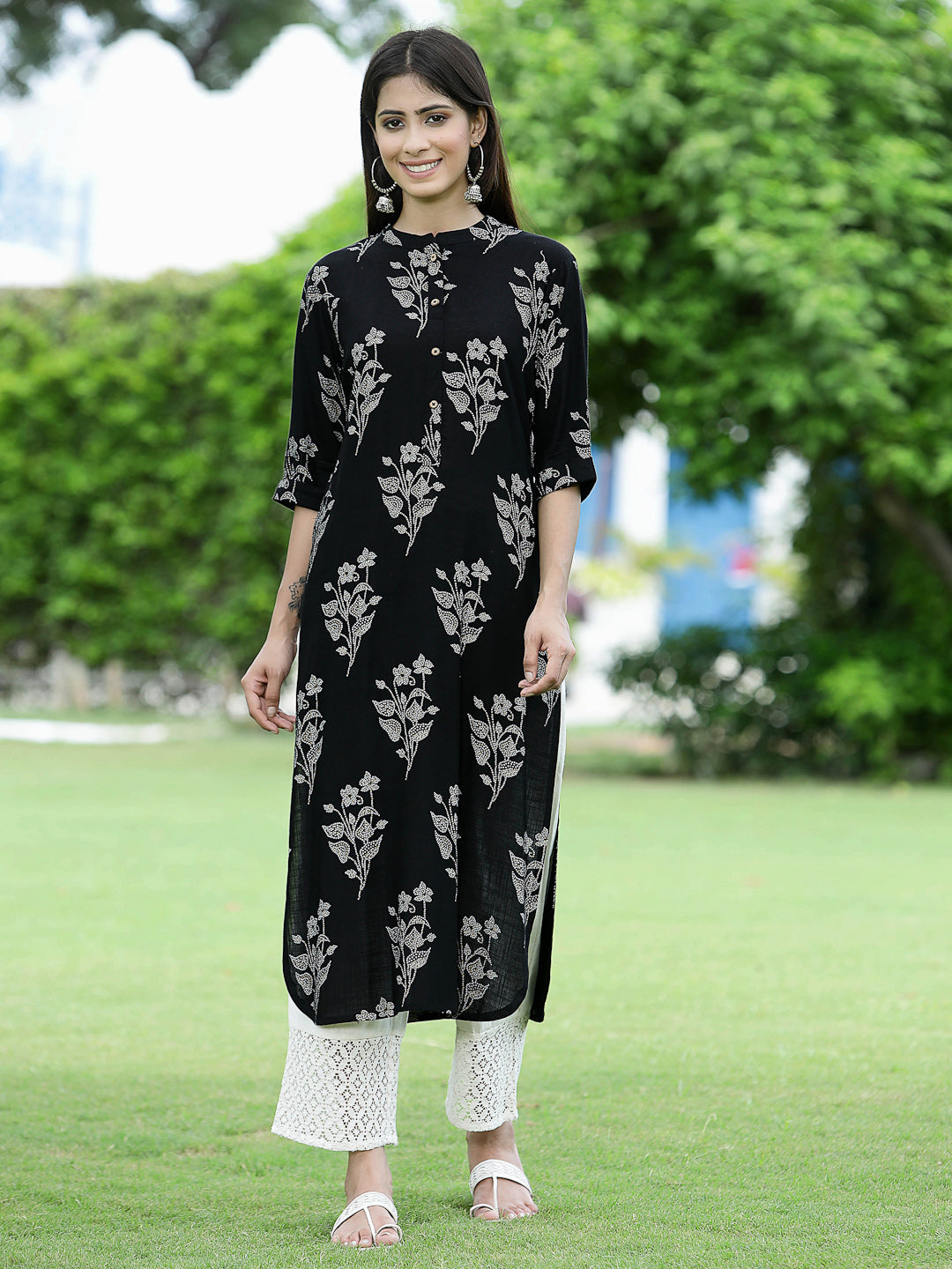 Juniper Womens Black Rayon Slub Printed Straight Kurta - Swadesiicart