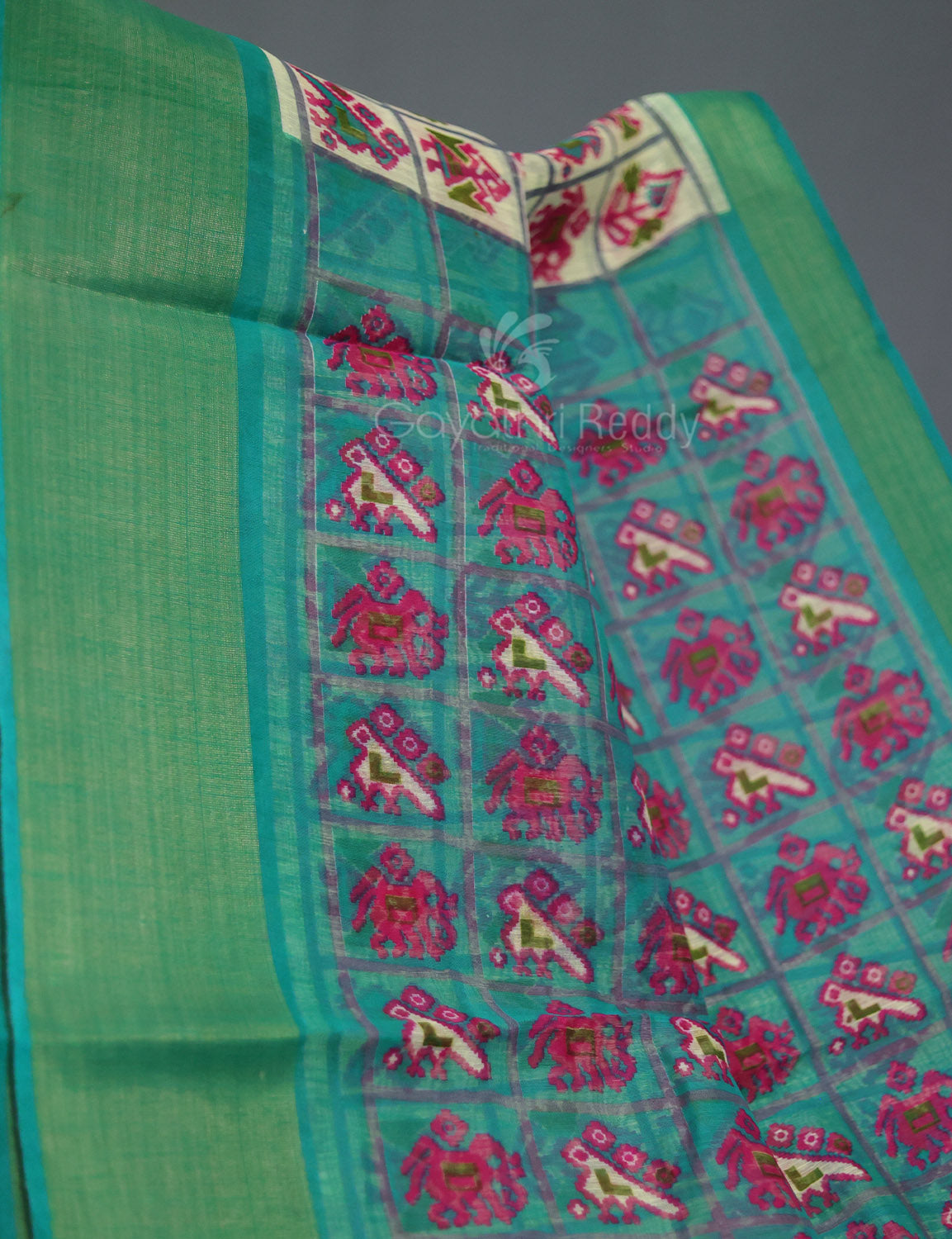 Shades of Cream And Ramagreen Blouse Patola Print Semi Chanderi Saree By Gayathri Reddy Designer Studio | Swadesiicart