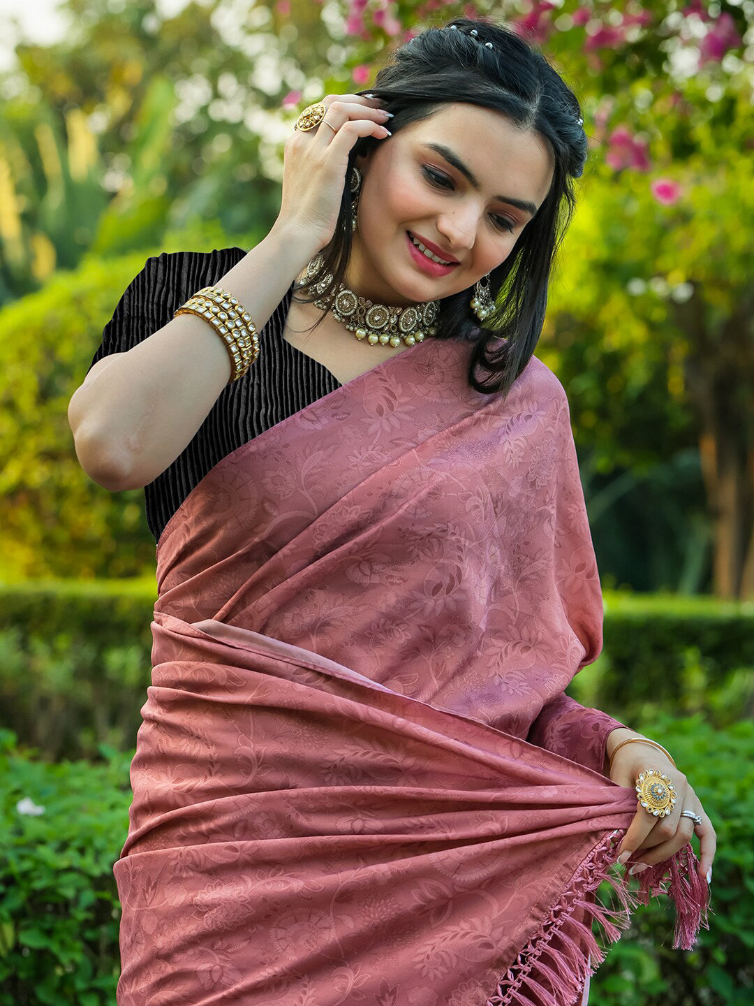 Tikhi Imli Floral Printed Embossed Ready to Wear Saree | Swadesiicart