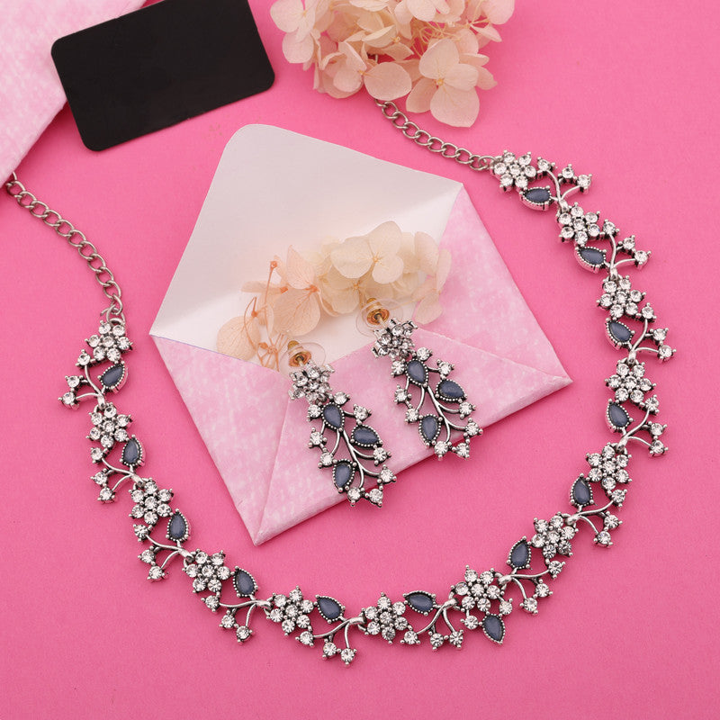 Tehzeeb Creations Silver Pleated White Diamond With Baby Blue Beads Necklace Set - Swadesiicart