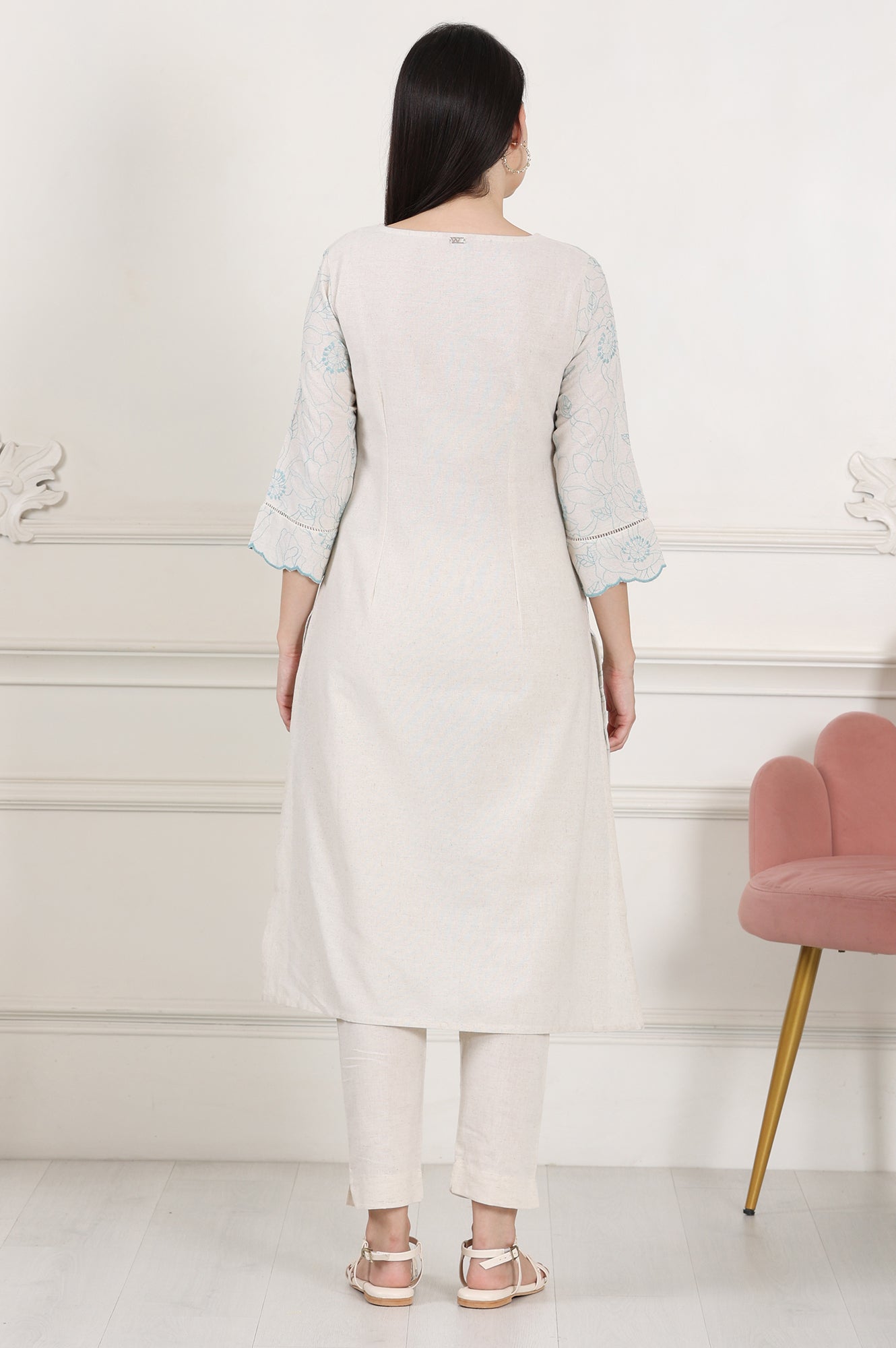 W for Woman Beige Thread Work Linen Straight Kurta With Scalloped Hemline