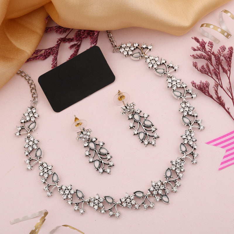 Tehzeeb Creations Silver Pleated White Diamond With White Beads Necklace Set - Swadesiicart