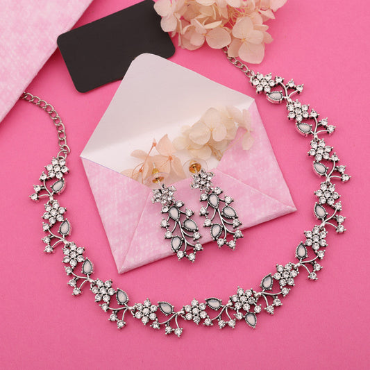 Tehzeeb Creations Silver Pleated White Diamond With White Beads Necklace Set - Swadesiicart