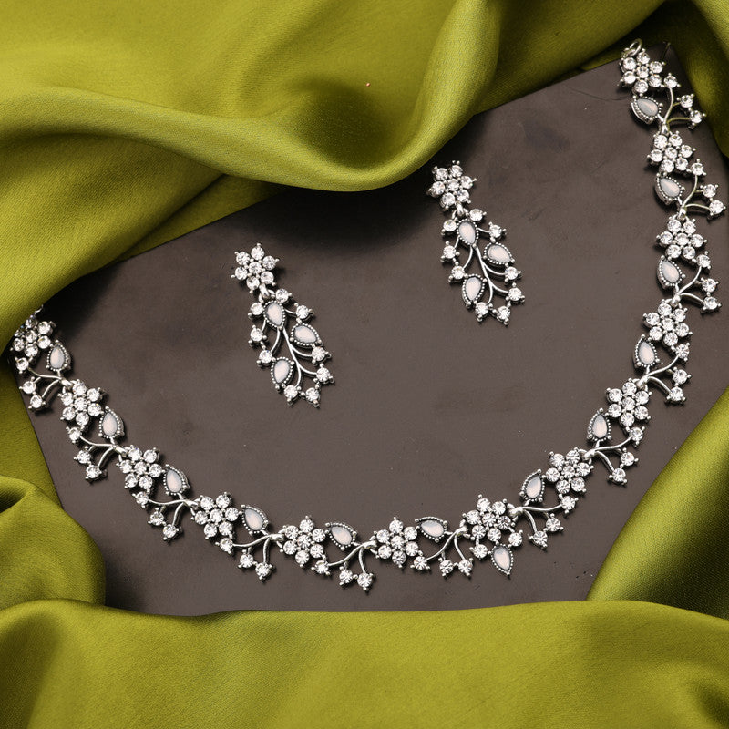 Tehzeeb Creations Silver Pleated White Diamond With White Beads Necklace Set - Swadesiicart