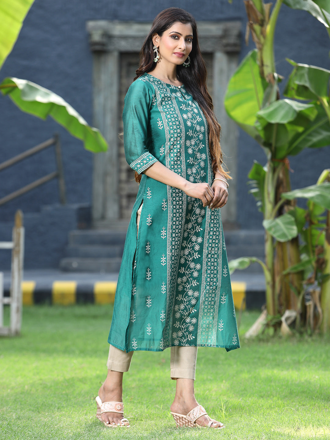 Juniper Womens Ramagreen Modal Chanderi Foil Printed Straight Kurta | Swadesiicart
