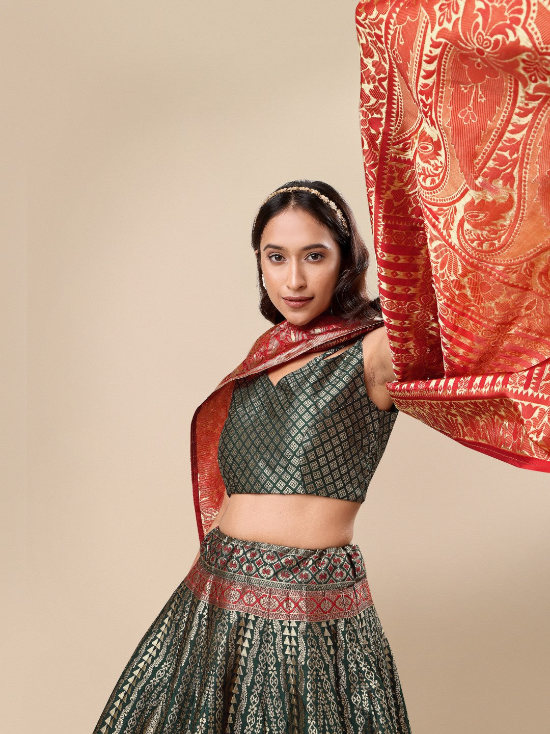 Lorenvalley Fashion Green Ready to Wear Lehenga & Unstitched Blouse With Dupatta | Swadesiicart