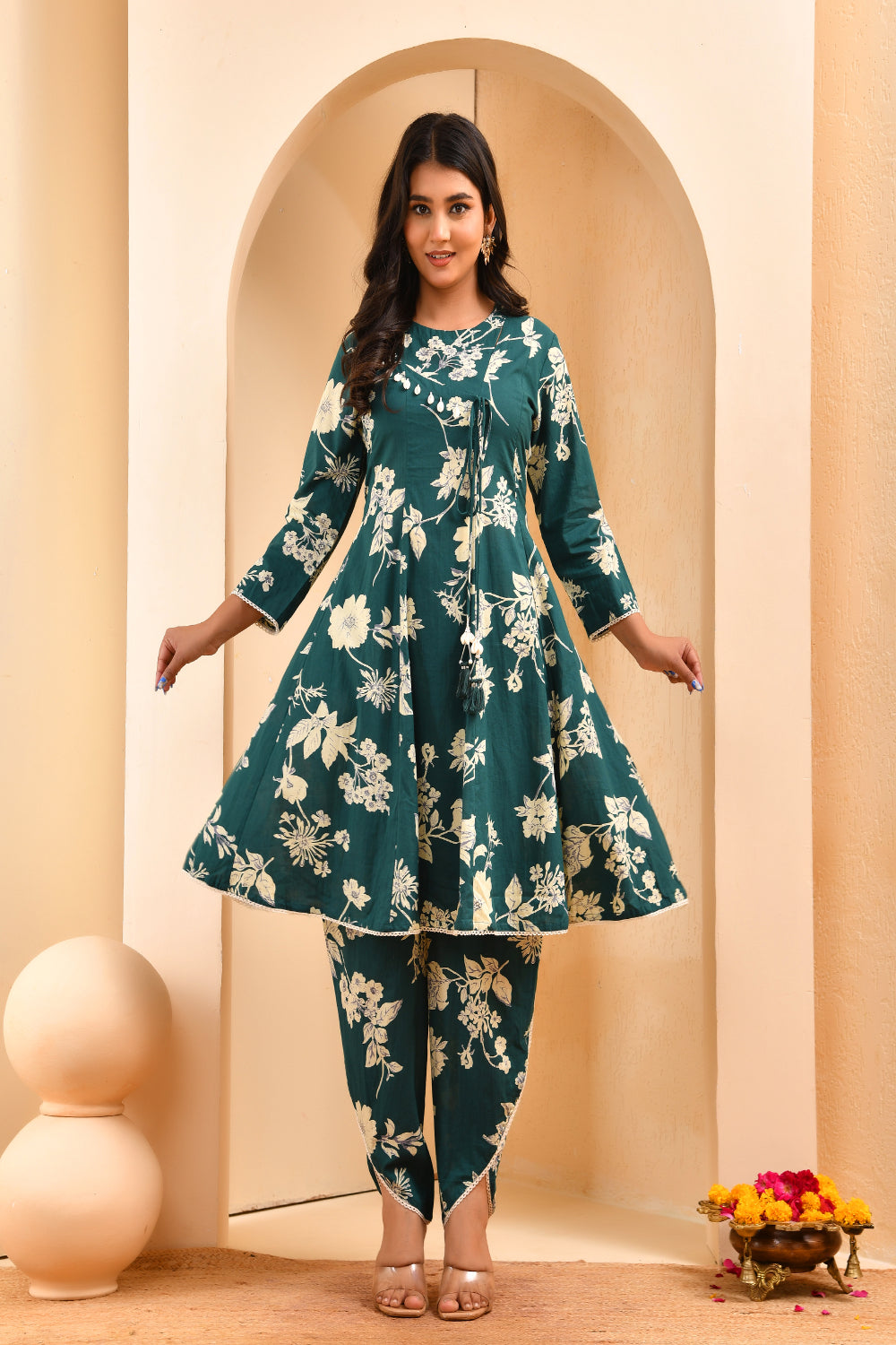 Vaasva Women Green Short Anarkali Kurta With Printed Pants | Swadesiicart