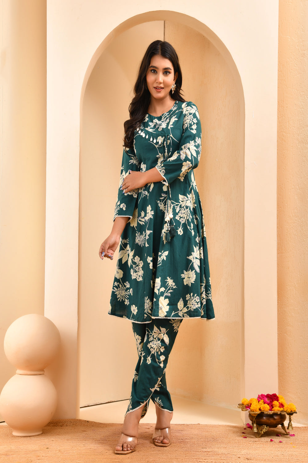 Vaasva Women Green Short Anarkali Kurta With Printed Pants | Swadesiicart