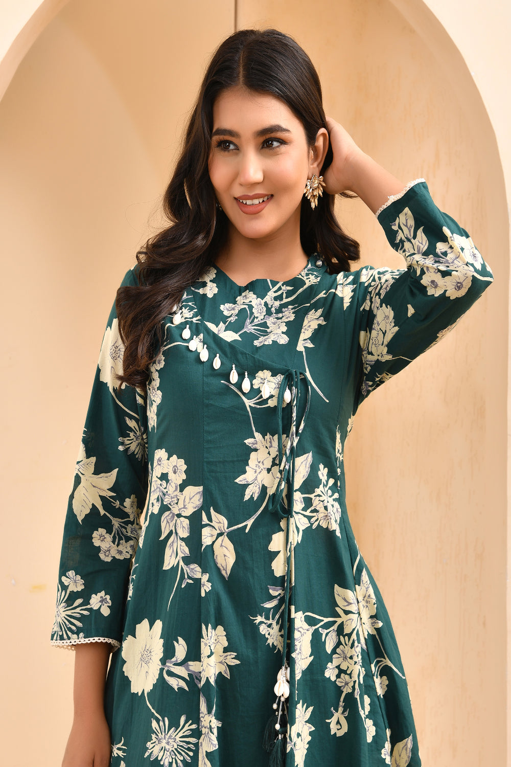 Vaasva Women Green Short Anarkali Kurta With Printed Pants | Swadesiicart