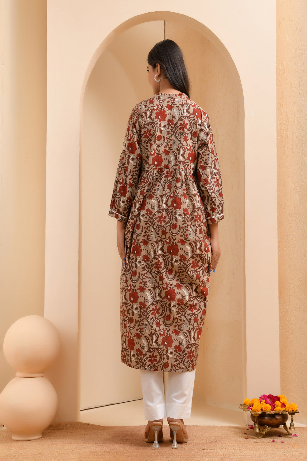 Vaasva Women Ajrakh Printed Kurta Pant Set | Swadesiicart