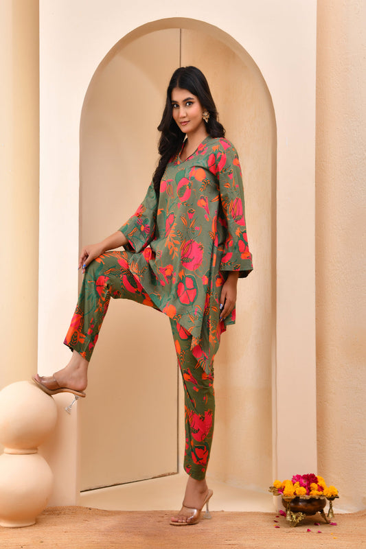 Vaasva Women Floral Printed Kurta Pant Set | Swadesiicart