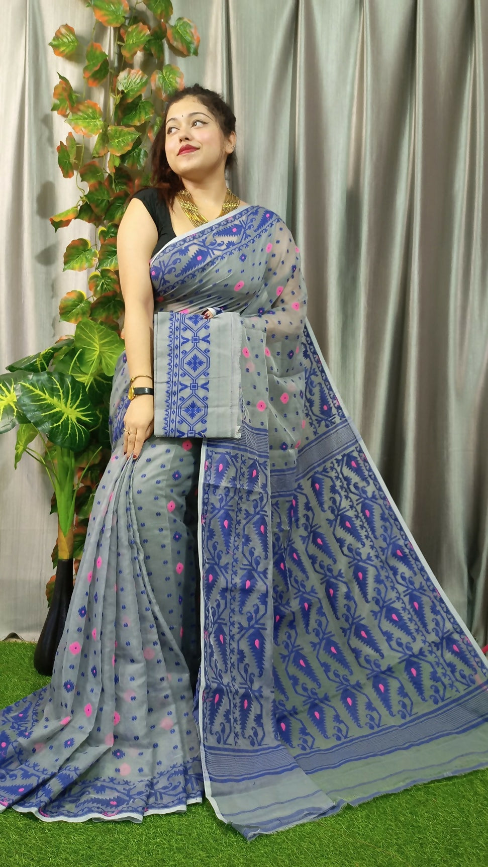 Exclusive Collection Grey Beautiful Jamdani Collection Saree - Swadesiicart