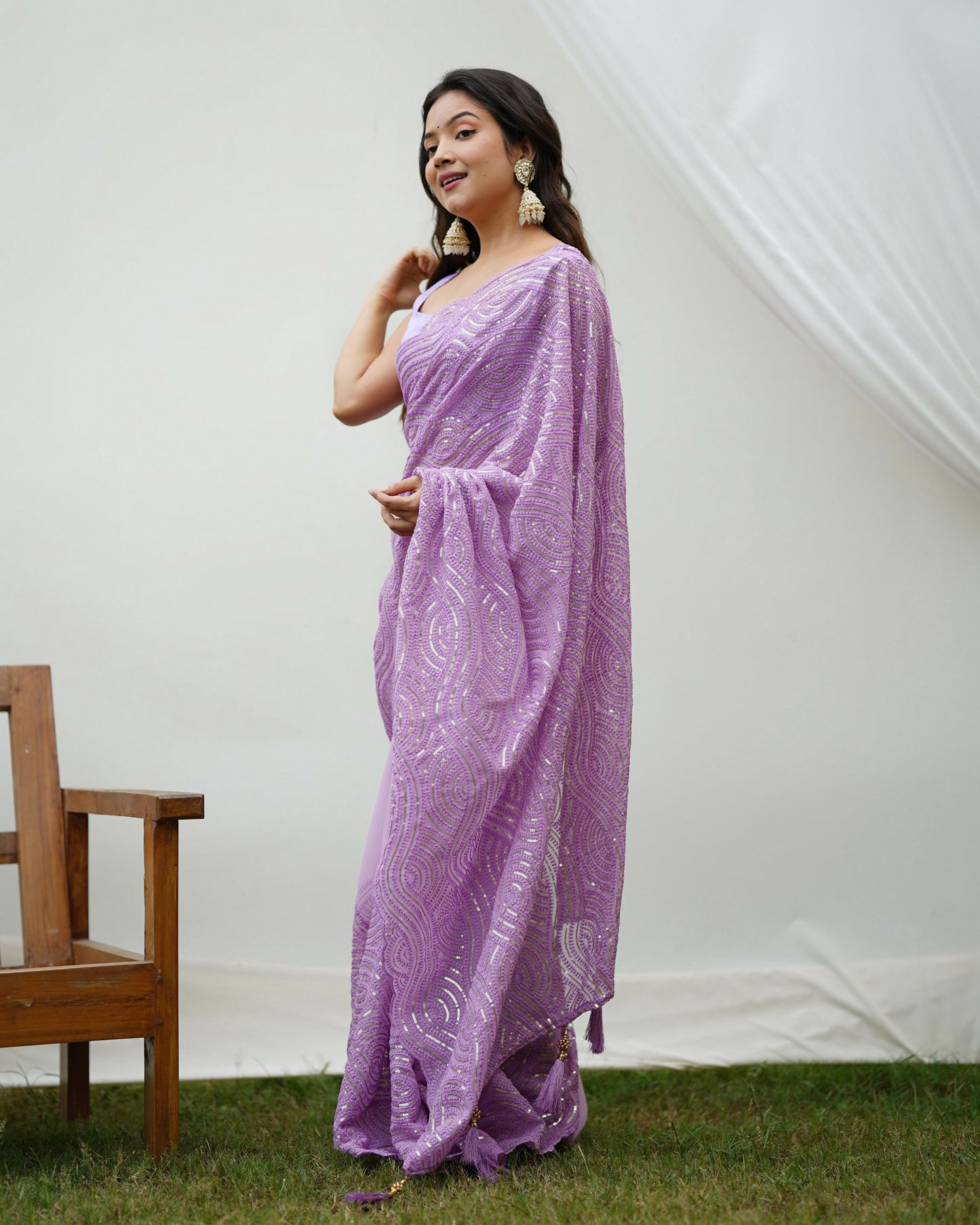 Vamsee Trending Sequins 1 Lavender Georgette Saree - Swadesiicart