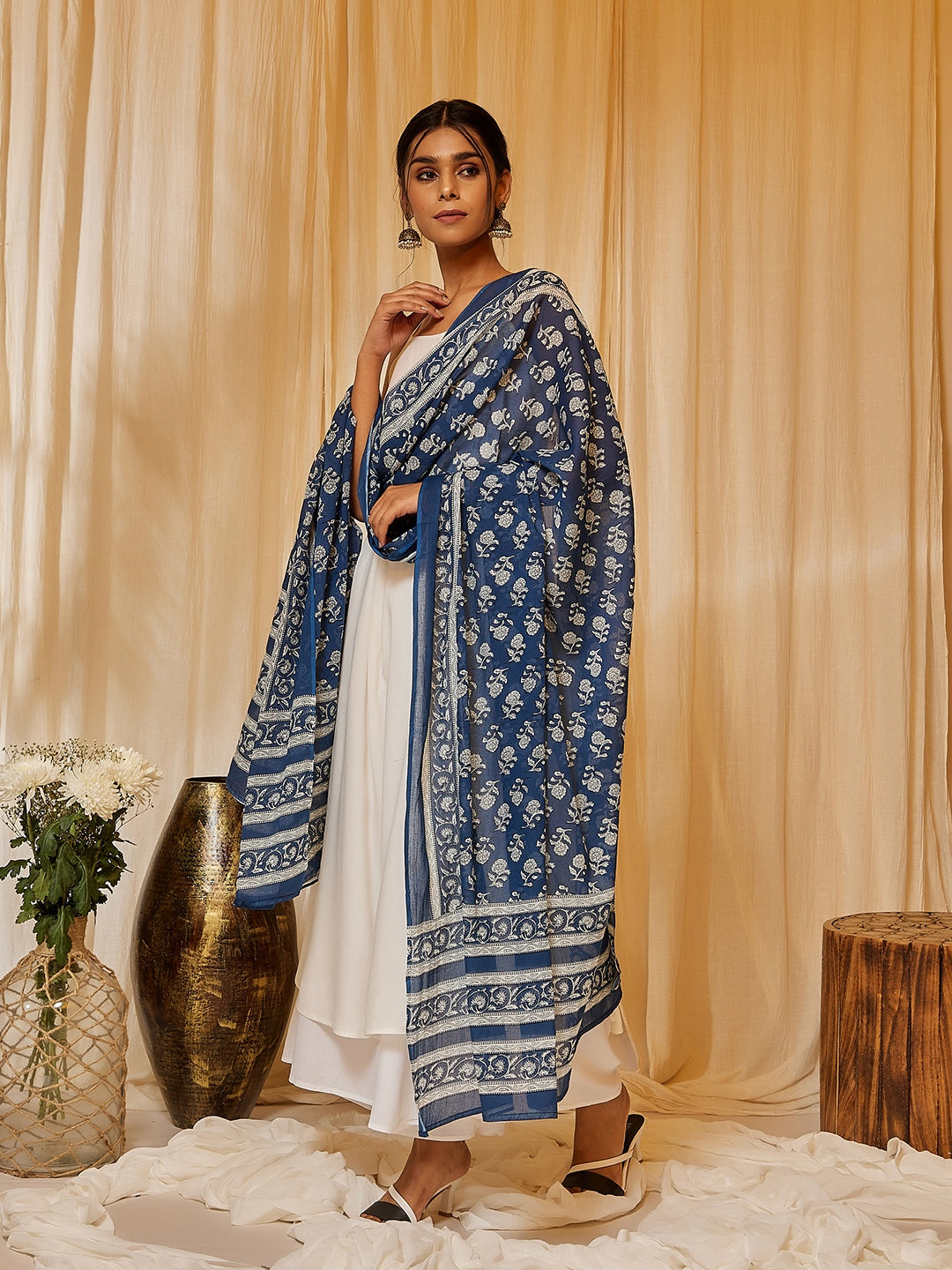 InWeave Women's White Strappy Kurta Palazzo Set - Swadesiicart