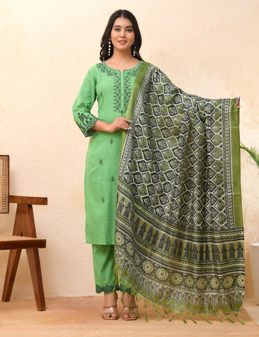 Vaasva Women Pista Embroidered Kurta Set With Solid Pants & Printed Dupatta | Swadesiicart
