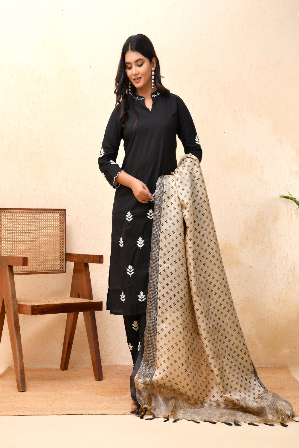 Vaasva Women Black Embroidered Suit Set | Swadesiicart