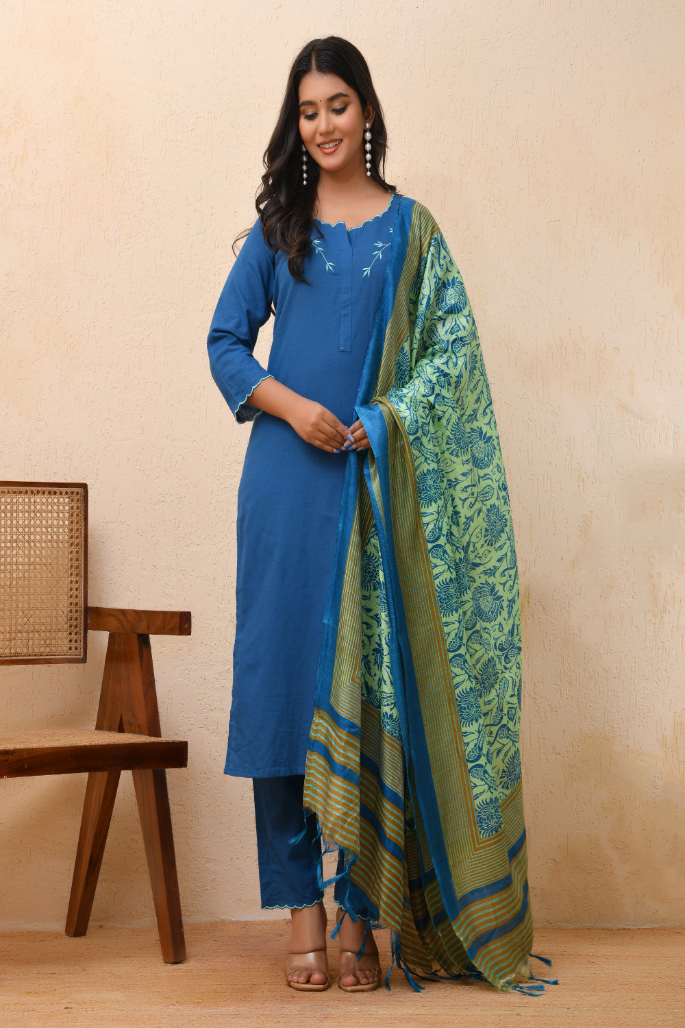 Vaasva Women Black Embroidered Suit Set | Swadesiicart