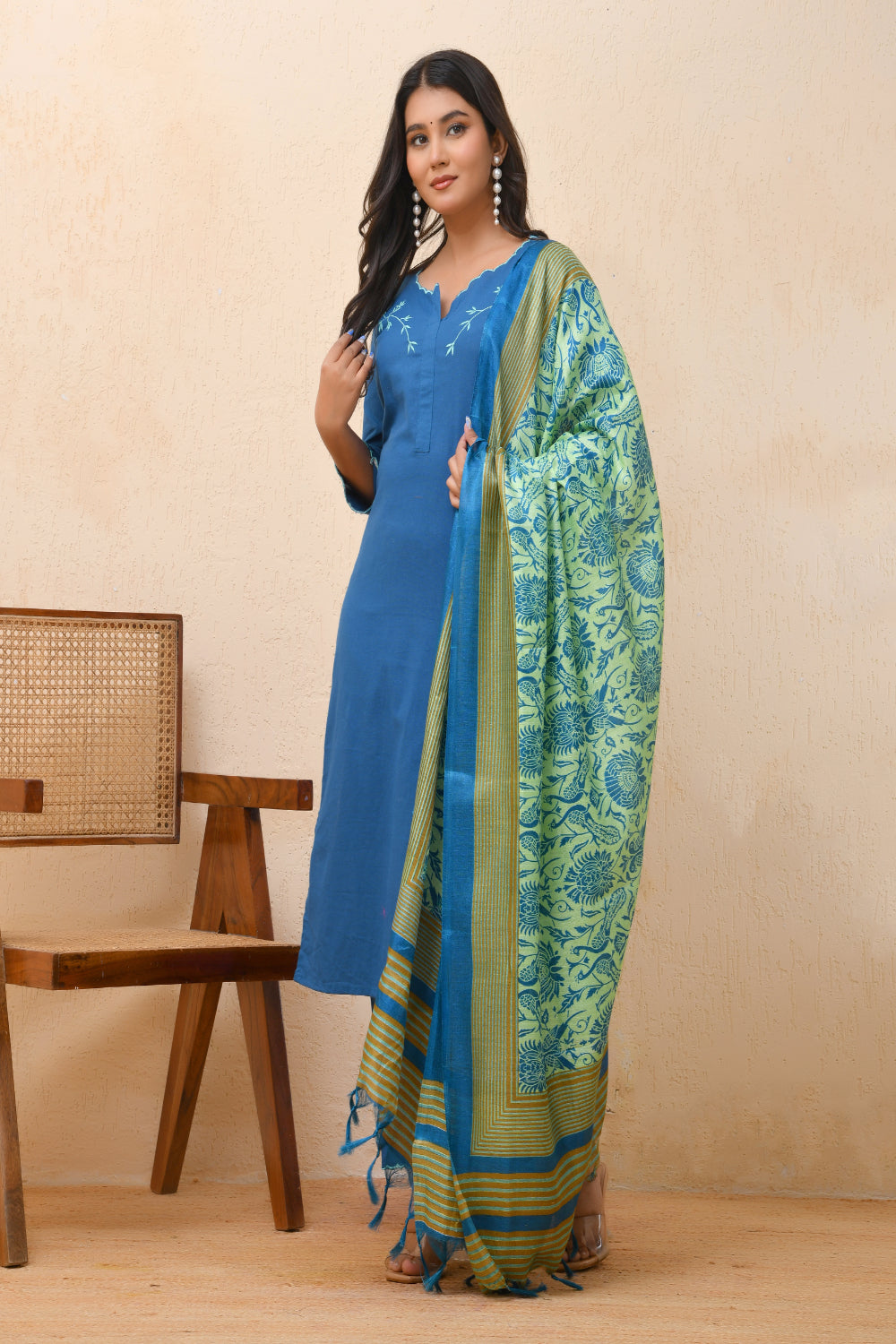 Vaasva Women Black Embroidered Suit Set | Swadesiicart