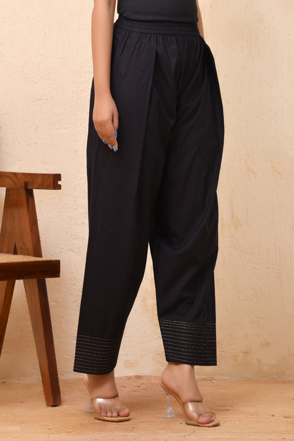 Vaasva Women Black Solid Farshi Pant | Swadesiicart