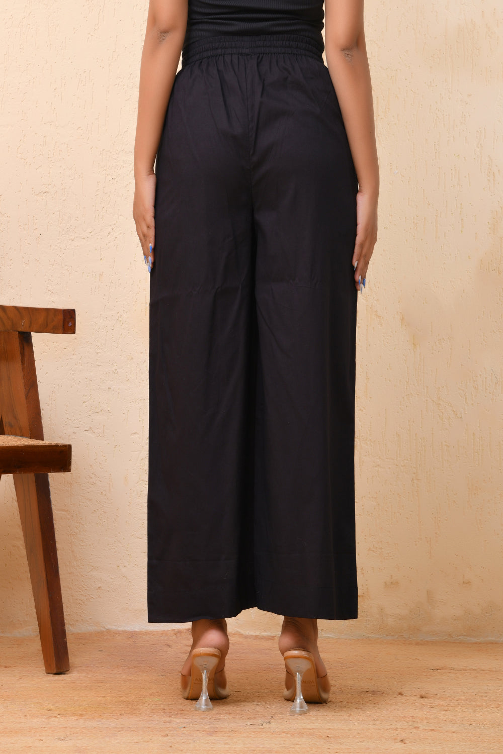 Vaasva Women White Solid Palazzo Pant | Swadesiicart