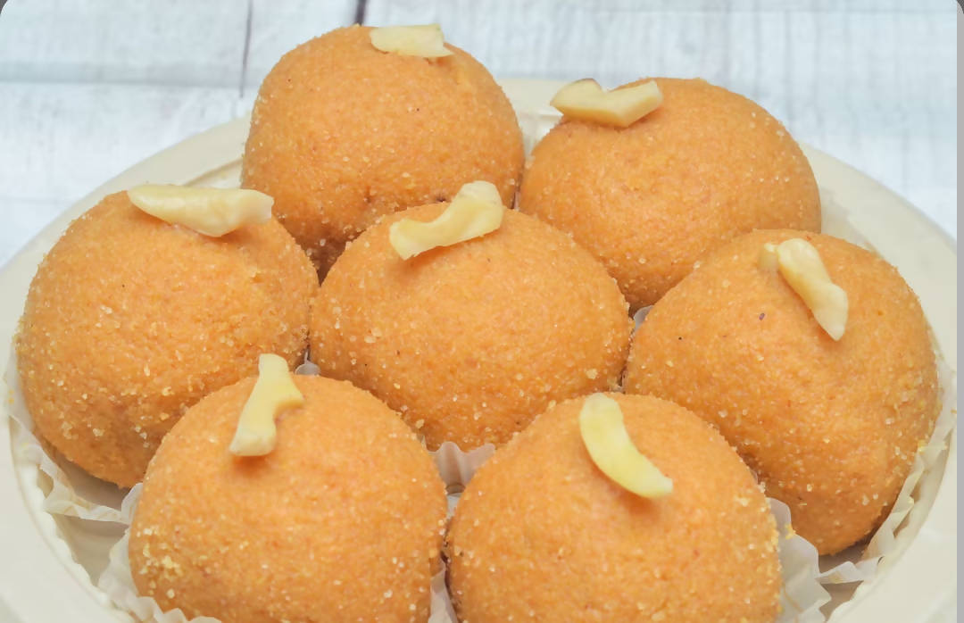 Mohana Sweets N Confectioners Pure Desi Ghee Besan Ladoo | Swadesiicart