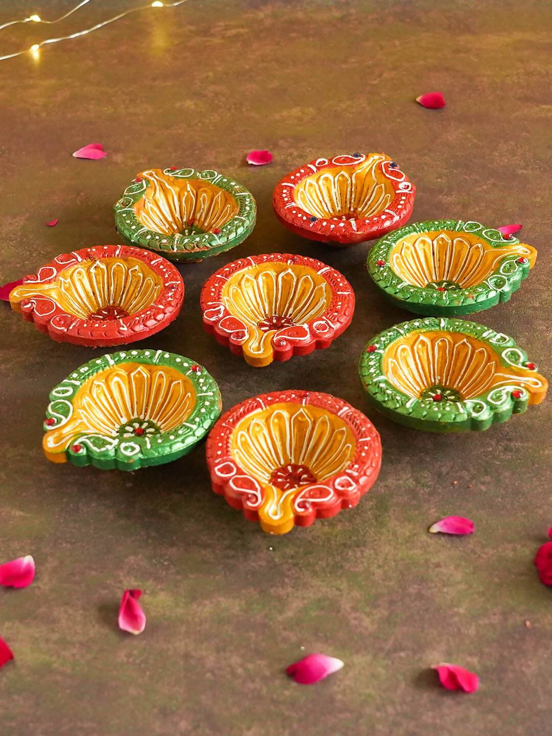 Tied Ribbons Set of 8 Maroon & Green Terracotta Diyas | Swadesiicart