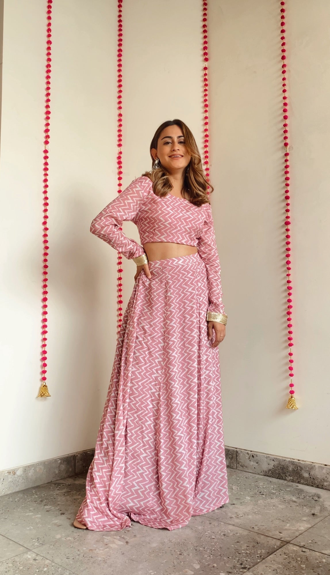 trueBrowns Light Mauve Bandhani Printed Silk Top Skirt Set - Swadesiicart