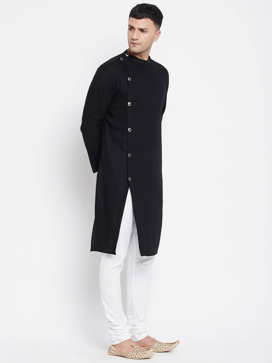 Even Apparels Black Pure Cotton Men's Sherwani Kurta With Asymetrical Cut | Swadesiicart