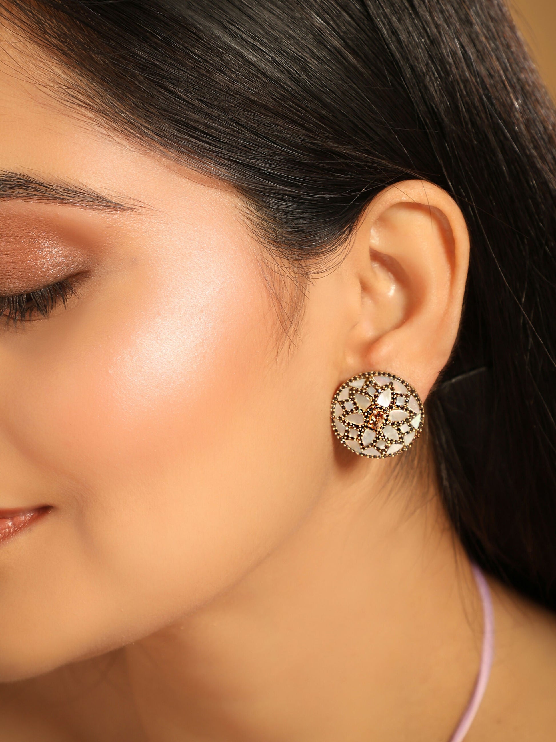 Nuyug 22K Gold Plated Mother of Pearls and Stone Studded Contemporary Floral Shaped Studs | Swadesiicart
