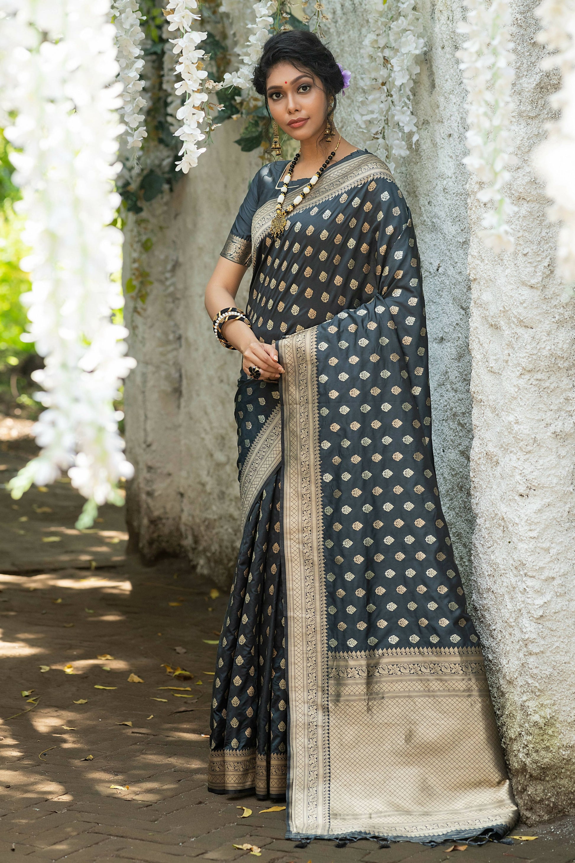 Vishnu Weaves Women's Grey Banarasi Silk Zari Woven Saree with Unstitched Blouse - Swadesiicart