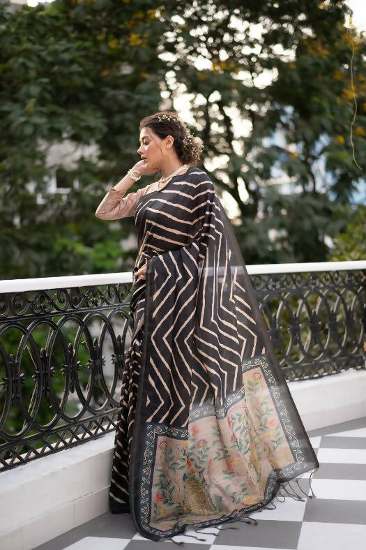 Vishnu Weaves Women's Black Soft Tussar Silk Digital Printed Saree with Unstitched Blouse - Swadesiicart