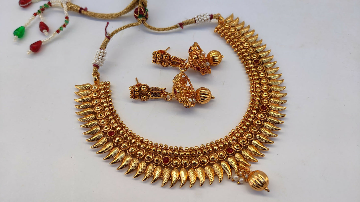 Metallic Necklace Set Pink Agate stones - Mokshi Collections